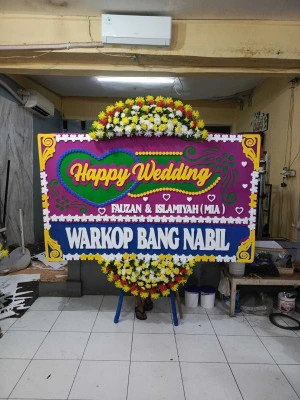 Papan Bunga di Nusawangkal Nusawungu