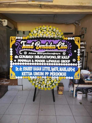 Papan Bunga di Nusawangkal Nusawungu